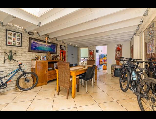 5 BEDROOM HOUSE FOR SALE IN CHASE VALLEY HEIGHTS